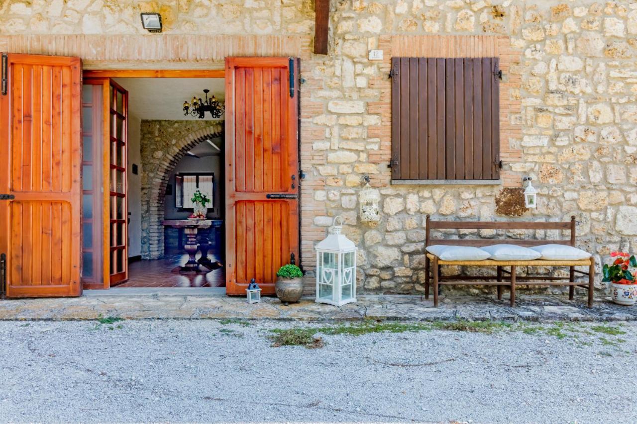 Gorgeous 2-Storey Villa With A Large Private Pool Todi Exterior photo